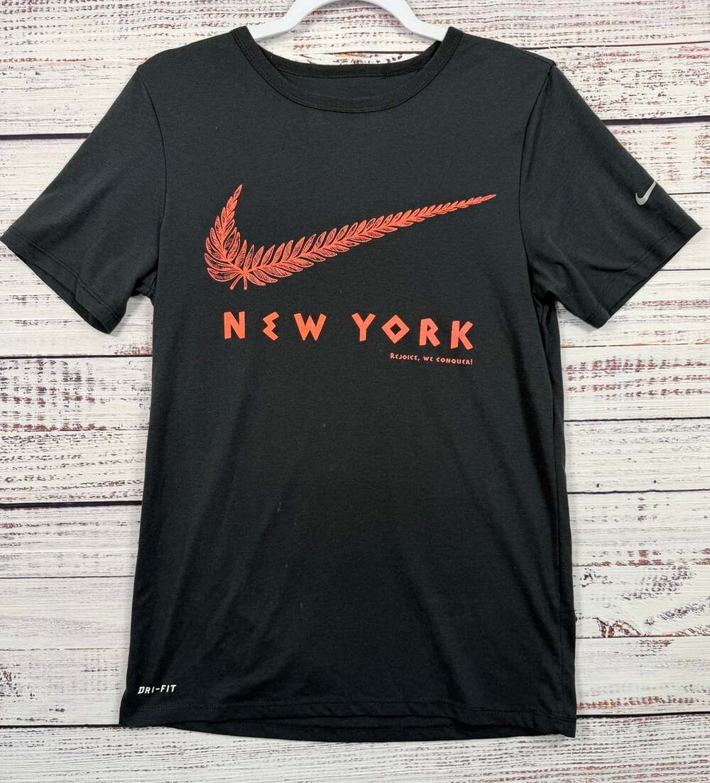 Nike Dri-Fit Womens New York Marathon Tee S Black Swoosh Rejoice We Conquer